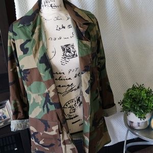 Authentic Army Camo Jacket Small/Tall